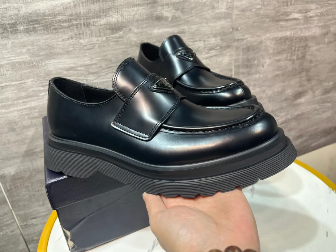 Men's men's shoes 💰800💰 🔥🔥🔥prada derby2025 latest Prada top version thick-soled triangular logo derby shoes, ken same type of fabric imported open edge beads, cowhide lining, cowhide feet complete set packaging code number 38-46